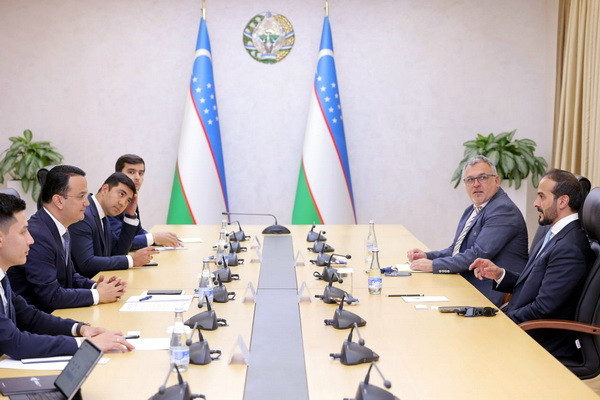 Laziz Kudratov meets with Silal delegation