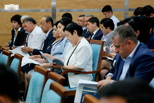 Тошкентдаги Яккачинор кўчаси номи Якуб Колас номига ўзгартирилди