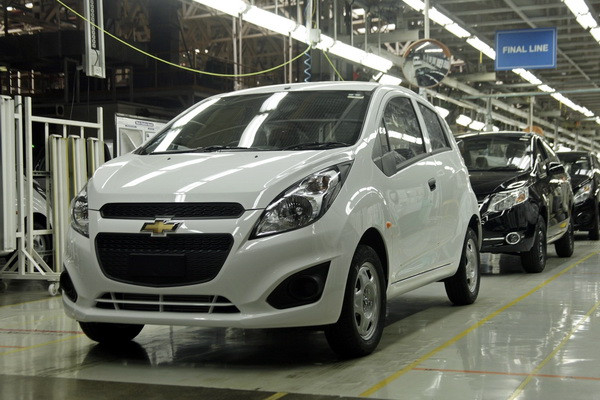 UzAuto Motors отправил первую партию автомобилей Spark в Ливан