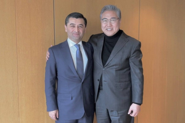 Bakhtiyor Saidov meets with the former Minister of Foreign Affairs of the Republic of Korea