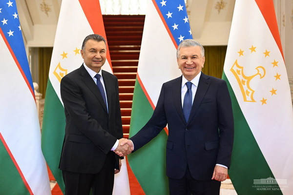 Shavkat Mirziyoyev receives the Prime Minister of Tajikistan
