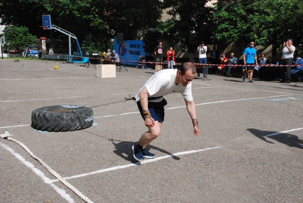 По инициативе УзЛиДеП проведено соревнование по кроссфиту