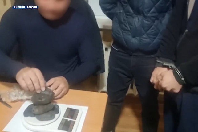 В Фергане задержаны наркоторговцы с гашишем и психотропами
