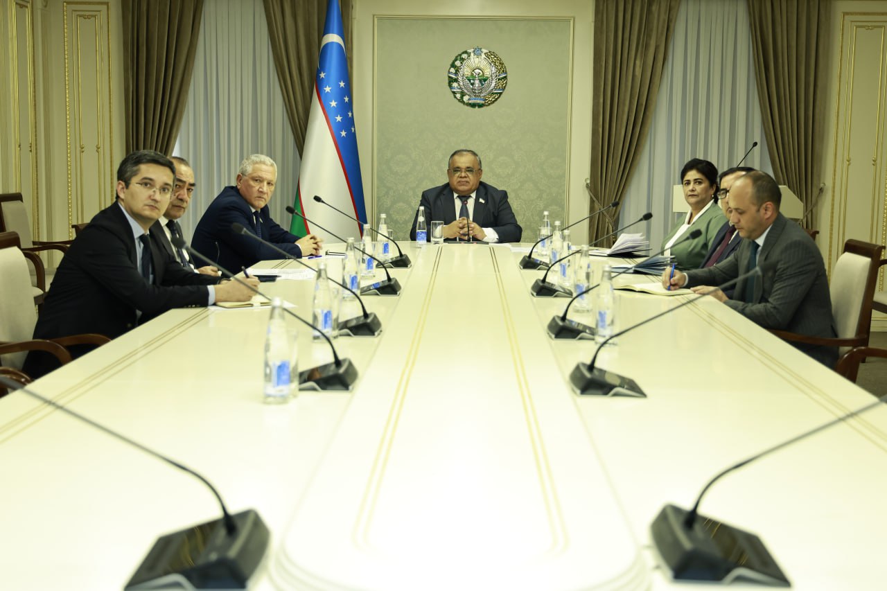Uzbekistan Senate Hosts First Meeting of Inter-Parliamentary Commission with Tajikistan