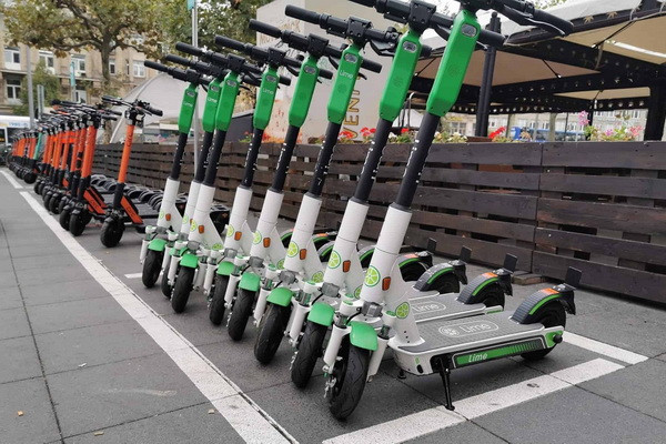 Uzbekistan sets rules for electric scooter movement