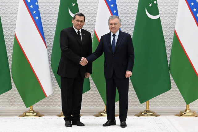 O‘zbekiston Prezidenti Turkmaniston bilan ko‘p qirrali sheriklik kun tartibini kengaytirish muhimligini ta’kidladi