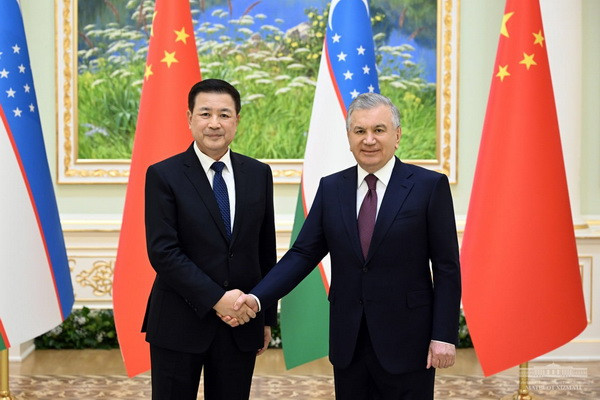 Shavkat Mirziyoyev receives the Chinese delegation