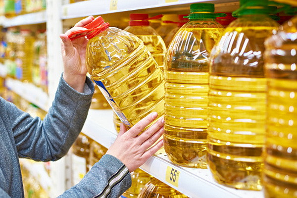 ЦЭИР: стоимость растительного масла снизилась на 0,5%