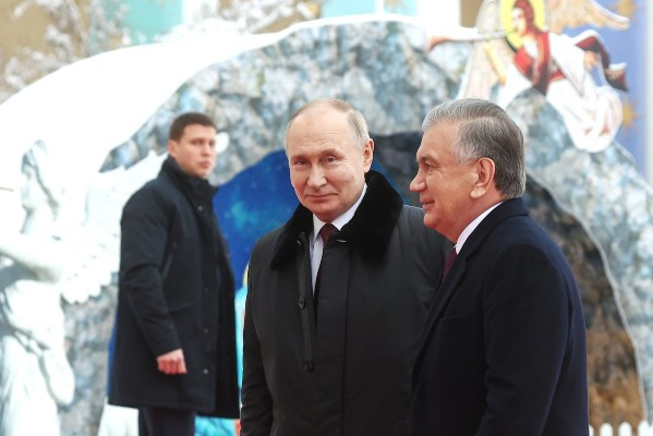 Leaders of Uzbekistan and Russia discuss issues of practical implementation of agreements
