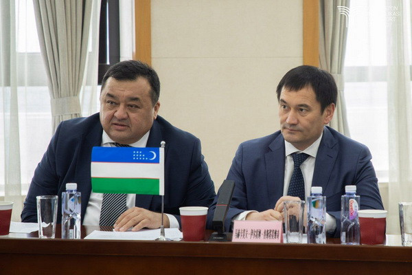 The "Roadmap" for the Implementation of the China-Kyrgyzstan-Uzbekistan railway project signed