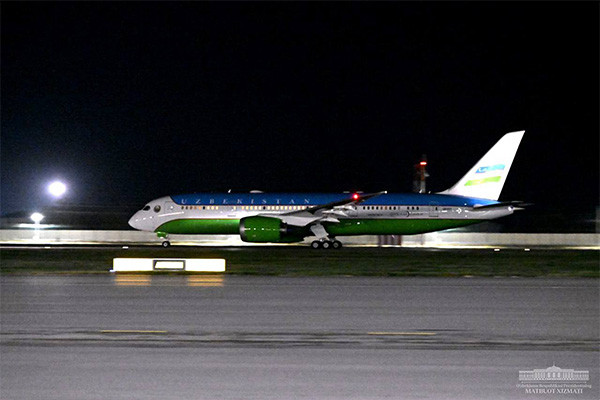 President of Uzbekistan leaves for Beijing