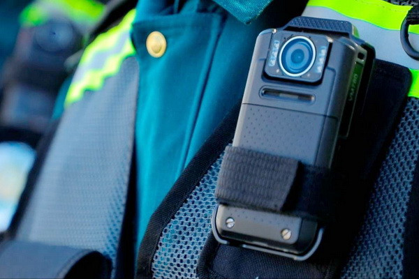 The order of service by employees of the penitentiary system provided with body cameras is determined