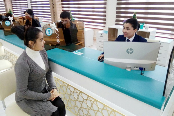 Public Service Centers to work "until the last client" to replace the "driver's license"