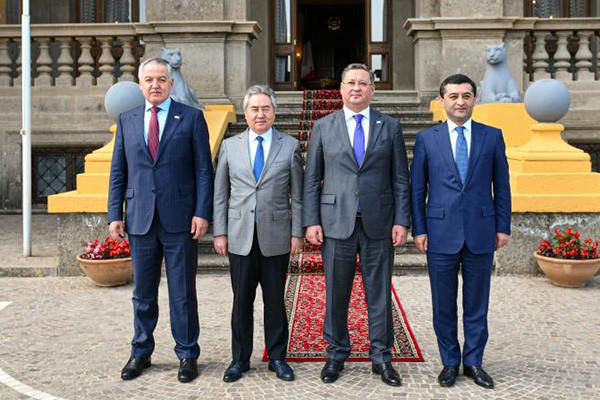 Главы МИД Казахстана, Кыргызстана, Таджикистана и Узбекистана провели консультации