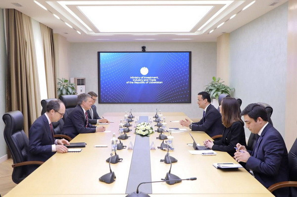 Minister of Investment, Industry and Trade meets with US Senator