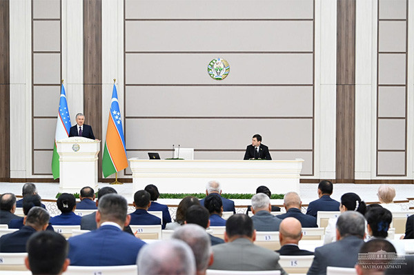 Uzbek President takes part in the session of the Jokargy Kenes of Karakalpakstan