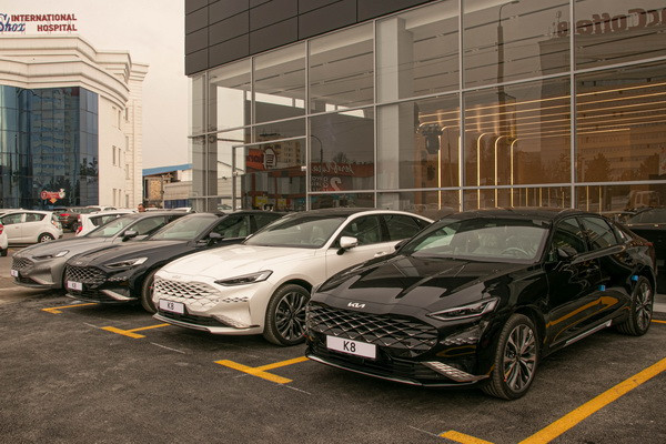 В Узбекистане стартовали продажи Kia K8