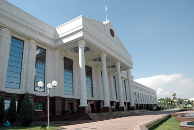 Chairman of UK-Uzbekistan All-Party Group visits Senate