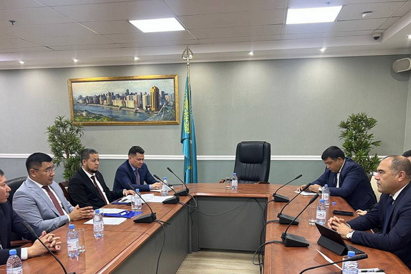 A meeting takes place between the heads of the railways of Uzbekistan and Kyrgyzstan
