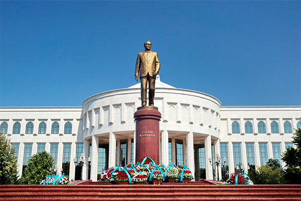 Monument to First President of Uzbekistan opened in Tashkent