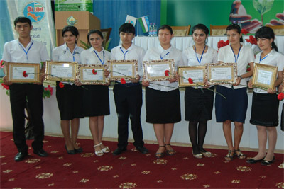 Young people receive loans within UzLiDeP projects