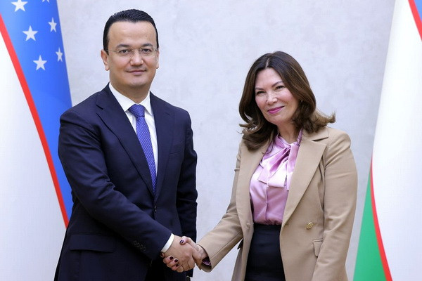 Laziz Kudratov holds negotiations with the director of business development of Inpark