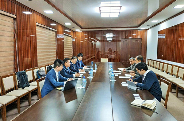 Public Education Ministry and Sixclouds discuss introduction of online educational platforms in Uzbekistan