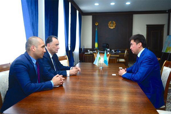 Uzbek envoy meets with Akim of Shymkent