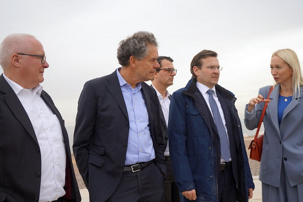 Representatives of KfW IPEX-Bank GmbH visit AGMK