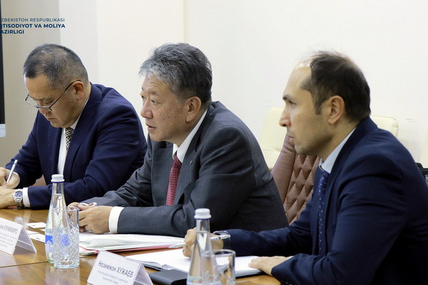 Meeting with representatives of Toyota Tsusho Corporation