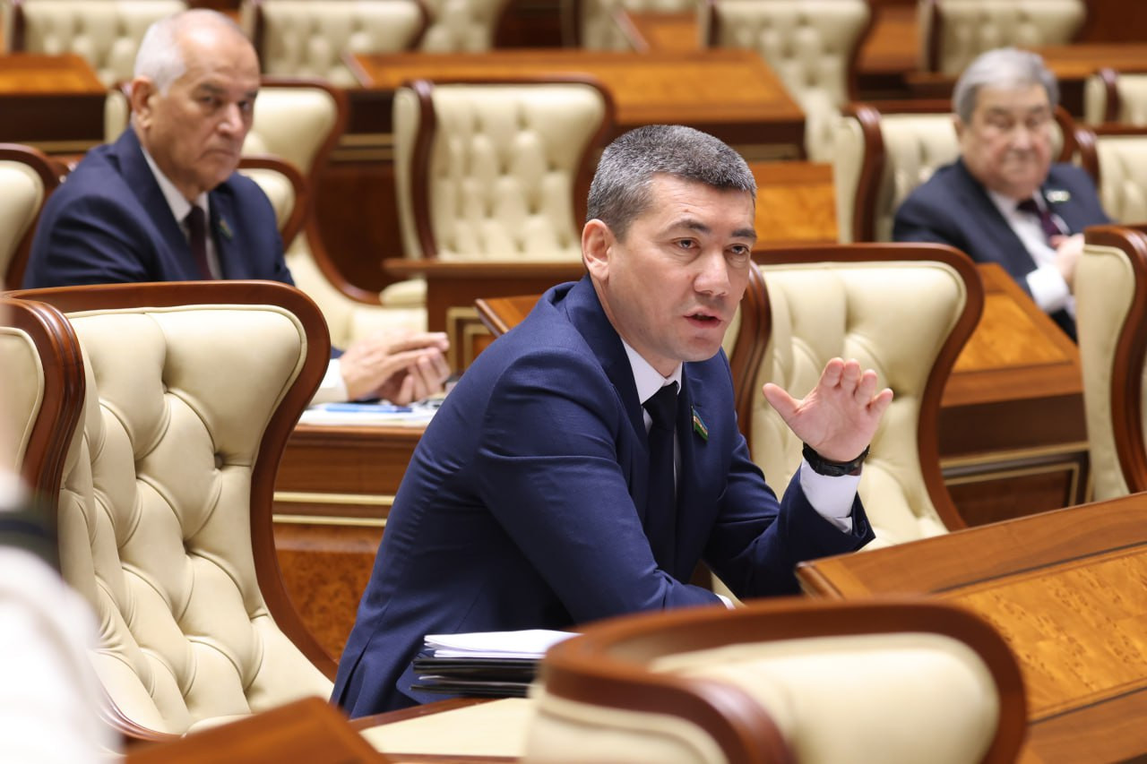 Совершенствуются правовые основы деятельности парламента и политических партий