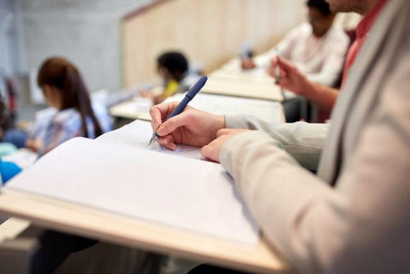 About 200 graduates of medical universities to study at leading foreign universities