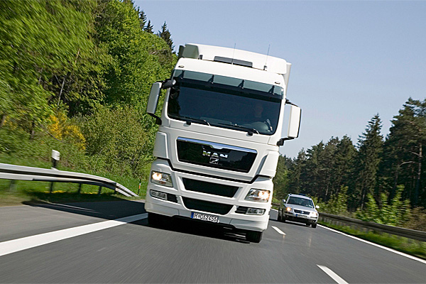 Drivers Warned of Possible Delays at the Uzbekistan–Kyrgyzstan Border