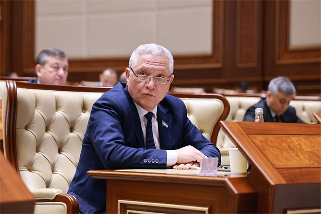 Сенат Узбекистана одобрил закон о регулировании искусственного интеллекта