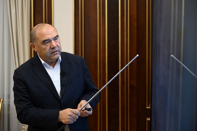 President Orders Increase in Passenger Car Production to 50 Units per Year