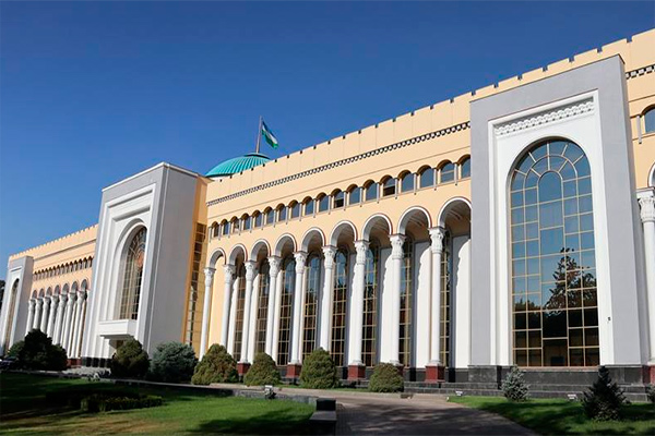Abdulaziz Kamilov receives newly appointed ambassadors of Croatia and Estonia