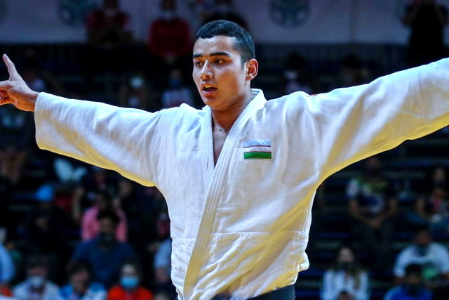 Uzbek judokas win two medals at the Grand Slam tournament