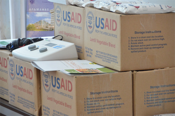 USAID and Sog’lom Avlod Uchun deliver food assistance to vulnerable people