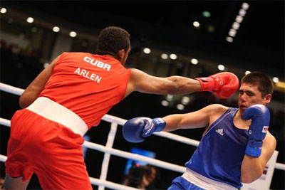 Ахмадалиев, Гаибназаров и Меликузиев выиграли серебряные медали ЧМ по боксу