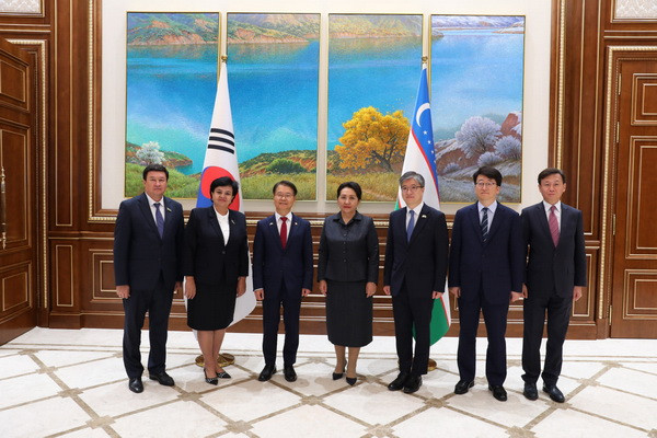 Senate hosts meeting with Minister of Employment and Labor of the Republic of Korea