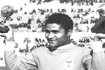 Football great Eusebio dies at 71 of heart failure