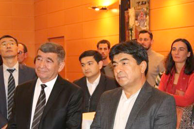 Uzbek citizens receive French orders