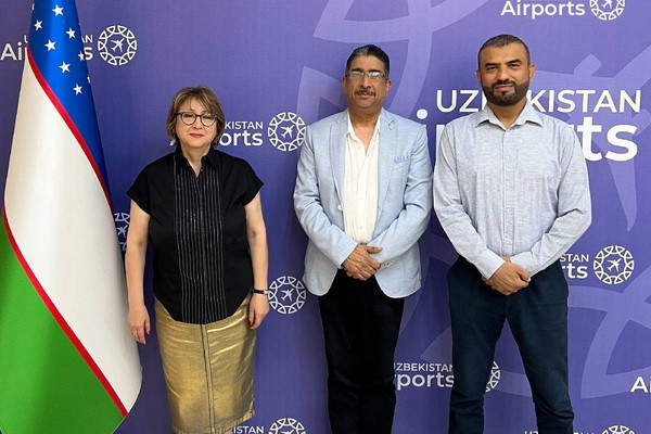 Uzbekistan Airports management holds talks with Vice President of Oman Air