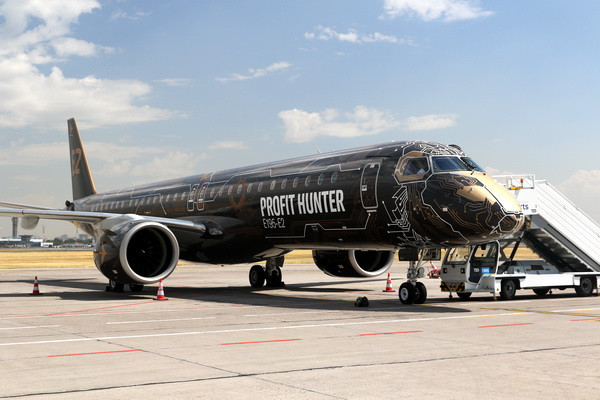 Embraer E195-E2 demonstrated flight performance in hot climate and mountainous terrain of Uzbekistan