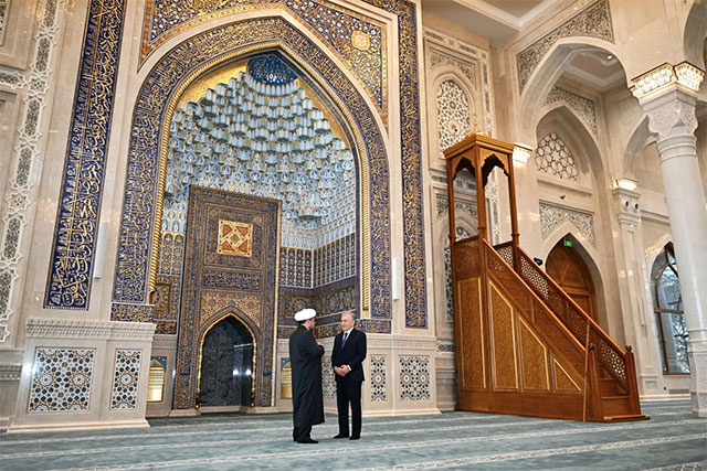 Mirziyoyev Reviews New Imam Bukhari Complex in Samarkand Mirziyoyev Reviews New Imam Bukhari Complex in Samarkand