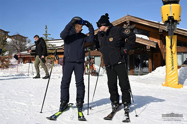 Shavkat Mirziyoyev and Alexander Lukashenko went skiing