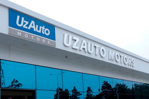 Автомобили Chevrolet Cobalt, Lacetti и Damas в новых комплектациях в продаже