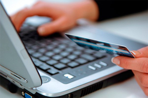 Система UZCARD начинает принимать карты MasterCard