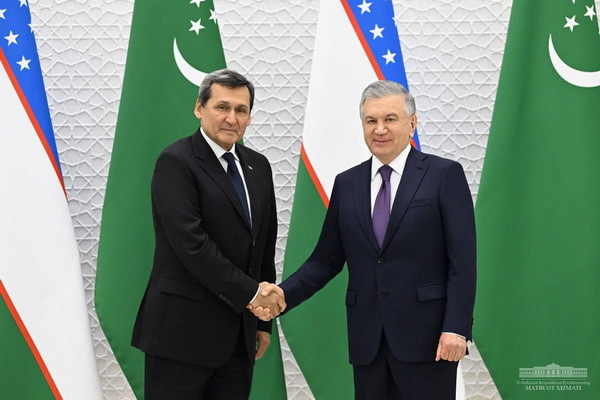 President of Uzbekistan emphasizes the importance of further expanding multifaceted cooperation with Turkmenistan