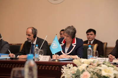 Администратор ПРООН Хелен Кларк посетила Верховный суд Узбекистана